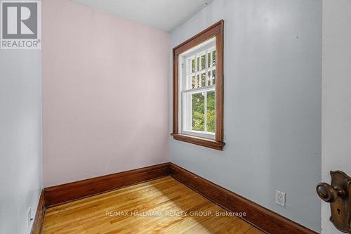 388 First Avenue, Ottawa, ON - Indoor Photo Showing Other Room