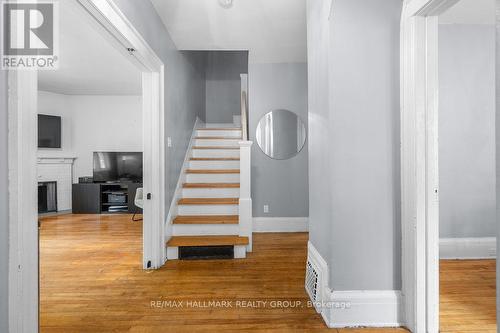 388 First Avenue, Ottawa, ON - Indoor Photo Showing Other Room