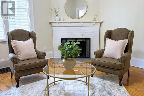 388 First Avenue, Ottawa, ON - Indoor Photo Showing Living Room With Fireplace