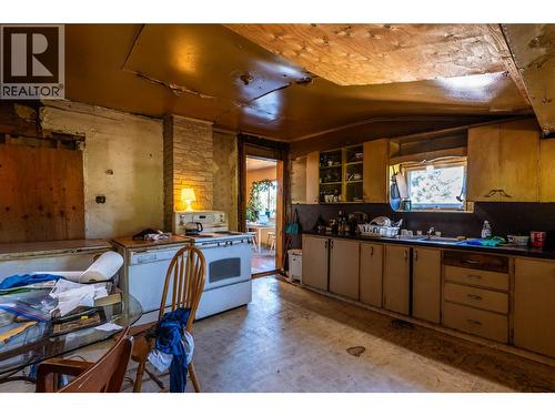 1417 Stanley Street, Nelson, BC - Indoor Photo Showing Other Room