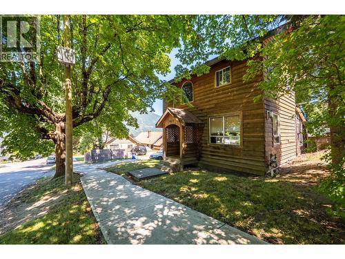 1417 Stanley Street, Nelson, BC - Outdoor