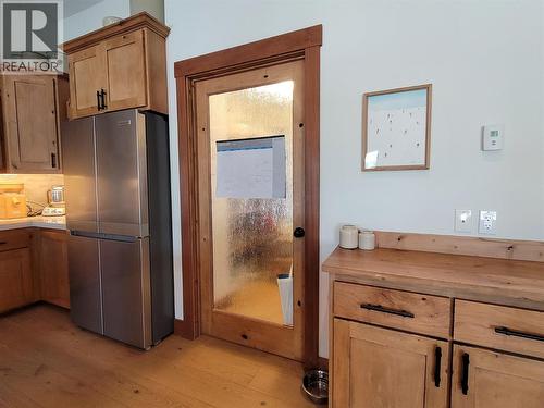 8170 Plotnikoff Road, Grand Forks, BC - Indoor Photo Showing Kitchen