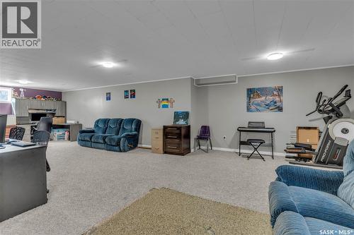 103 1St Street, Limerick, SK - Indoor