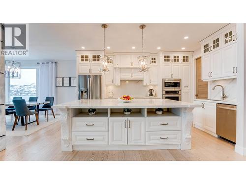 8792 Cortland Place, Coldstream, BC - Indoor Photo Showing Kitchen With Upgraded Kitchen
