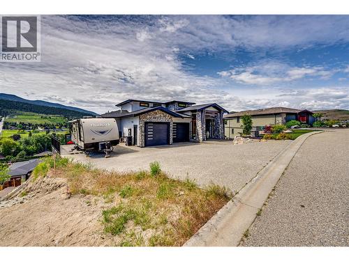 8792 Cortland Place, Coldstream, BC - Outdoor