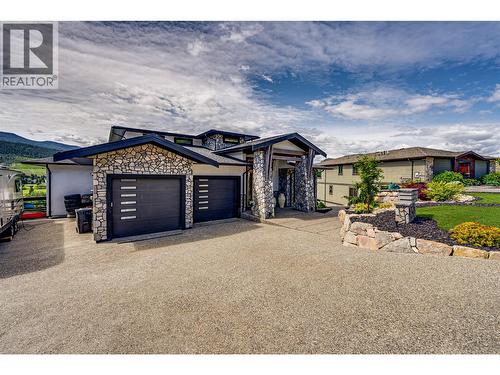 8792 Cortland Place, Coldstream, BC - Outdoor