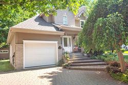 966 Rue des Martinets  Mont-Saint-Hilaire, QC J3H 6C2