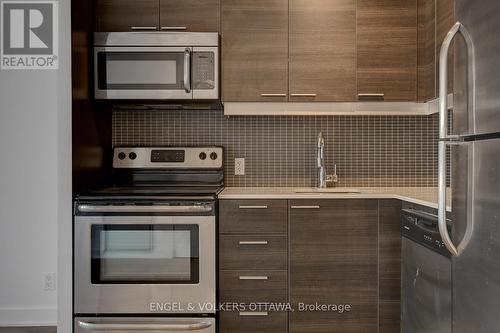532 - 349 Mcleod Street, Ottawa, ON - Indoor Photo Showing Kitchen With Stainless Steel Kitchen With Upgraded Kitchen