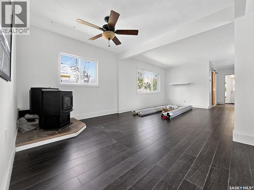 510 5Th Street, Chaplin, SK - Indoor