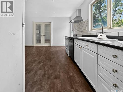 510 5Th Street, Chaplin, SK - Indoor Photo Showing Kitchen