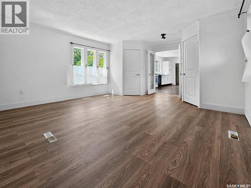 510 5Th Street, Chaplin, SK - Indoor Photo Showing Other Room
