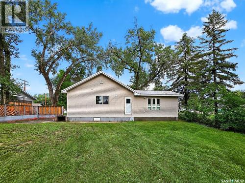 510 5Th Street, Chaplin, SK - Outdoor