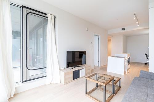 Living room - 901-1288 Rue St-Antoine O., Montréal (Ville-Marie), QC - Indoor Photo Showing Living Room
