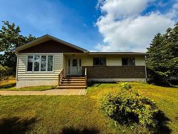 31 Woodville Crescent  Harbour Grace, NL A0A 2M0
