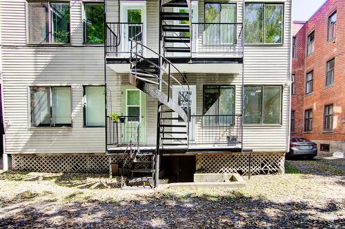 Face arrière - 11-3151 Boul. Édouard-Montpetit, Montréal (Côte-Des-Neiges/Notre-Dame-De-Grâce), QC - Outdoor With Deck Patio Veranda