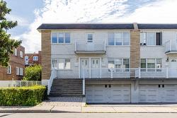 2820  - 2822 Rue McWillis  Montréal (Saint-Laurent), QC H4R 1M7