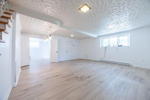 Salle familiale - 2820  - 2822 Rue Mcwillis, Montréal (Saint-Laurent), QC - Indoor Photo Showing Other Room