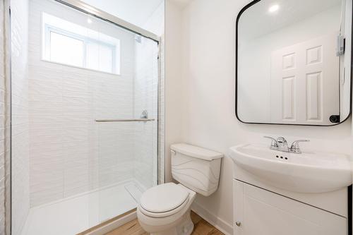 Salle de bains - 2820  - 2822 Rue Mcwillis, Montréal (Saint-Laurent), QC - Indoor Photo Showing Bathroom