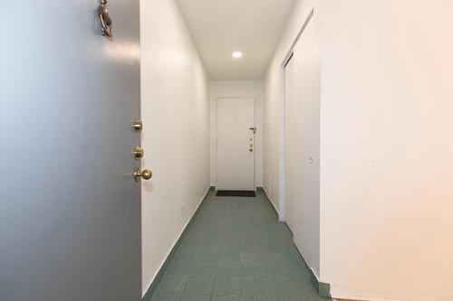 Hall - 4-117 Rue Lalande, Longueuil (Le Vieux-Longueuil), QC - Indoor Photo Showing Other Room