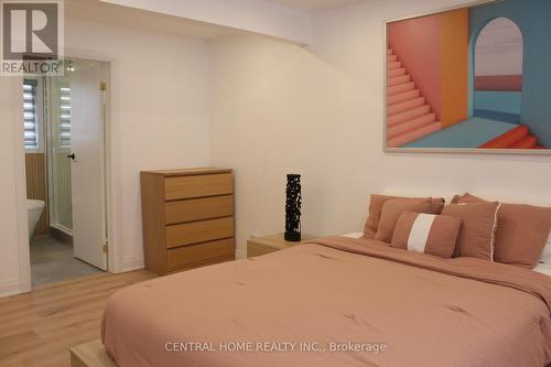 755 Botany Hill Crescent, Newmarket, ON - Indoor Photo Showing Bedroom