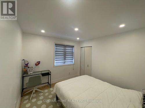 755 Botany Hill Crescent, Newmarket, ON - Indoor Photo Showing Bedroom