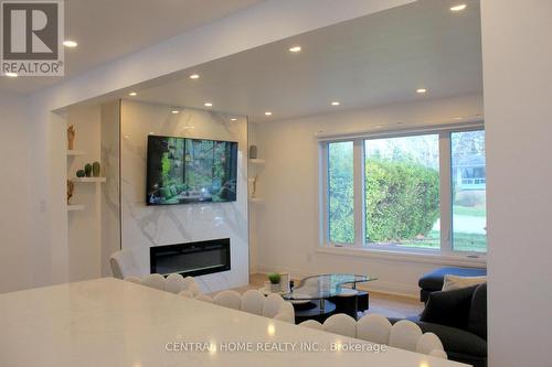 755 Botany Hill Crescent, Newmarket, ON - Indoor With Fireplace