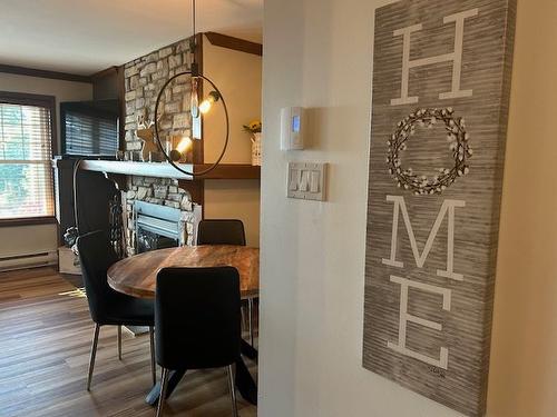 Overall view - 6-166 Rue Du Mont-Plaisant, Mont-Tremblant, QC - Indoor Photo Showing Dining Room With Fireplace