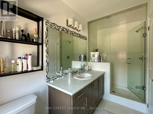 11770 10Th Line, Whitchurch-Stouffville, ON - Indoor Photo Showing Bathroom