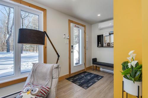 Hall - 265Z  - 267Z Ch. Seigneurial, Sutton, QC - Indoor Photo Showing Other Room