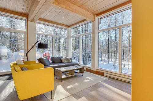 Living room - 265Z  - 267Z Ch. Seigneurial, Sutton, QC - Indoor