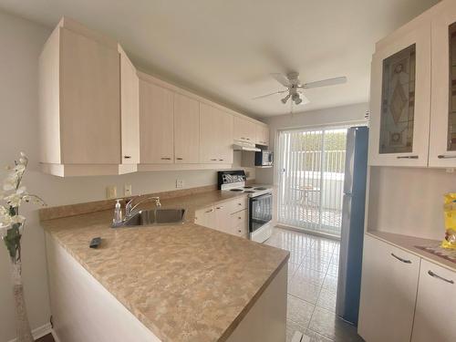 Cuisine - 2131 Av. Albert-Murphy, Laval (Chomedey), QC - Indoor Photo Showing Kitchen