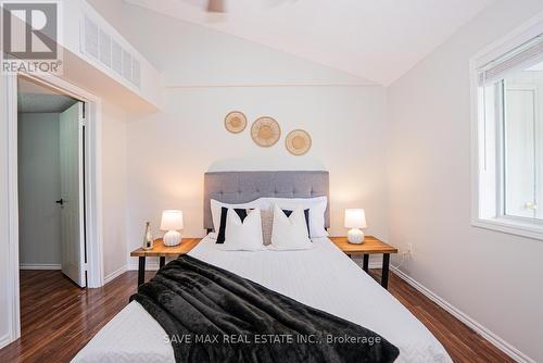 212 - 103 Bristol Road E, Mississauga, ON - Indoor Photo Showing Bedroom