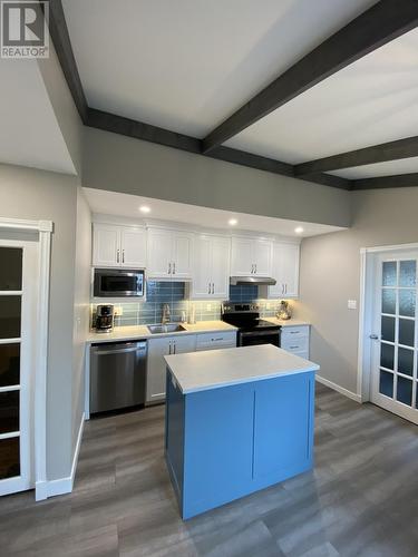 140-142 Main Highway, Whiteway, NL - Indoor Photo Showing Kitchen