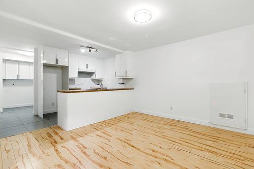 Kitchen - 485Z  - 487Z Ch. Du Mont-Loup-Garou, Sainte-Adèle, QC - Indoor Photo Showing Kitchen