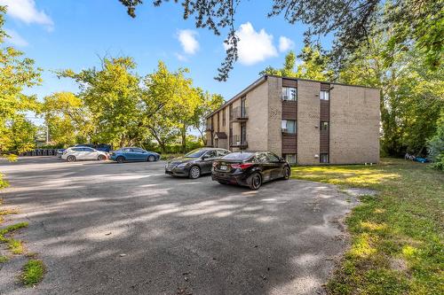 Stationnement - 185 Rue Brodeur, Vaudreuil-Dorion, QC - Outdoor