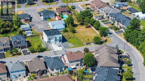 877B Contour Street, Ottawa, ON 