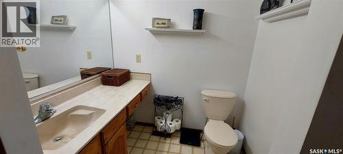 918 Anton Place, Wadena, SK - Indoor Photo Showing Bathroom