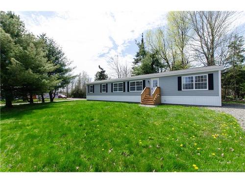 11 Willowgrove ST  Moncton, NB E1H 3C2