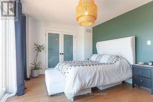 510 Richey Crescent, Mississauga, ON - Indoor Photo Showing Bedroom