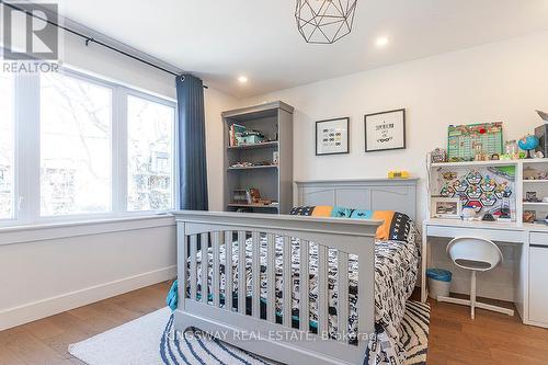 510 Richey Crescent, Mississauga, ON - Indoor Photo Showing Bedroom