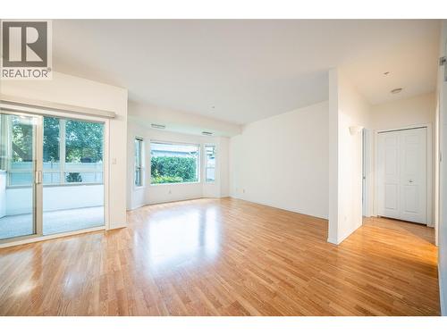 Living Room with Bay window - 3805 30 Avenue Unit# 112, Vernon, BC - Indoor Photo Showing Other Room
