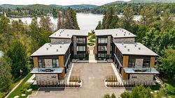 B-144 Ch. du Tour-du-Lac  Sainte-Agathe-Des-Monts, QC J8C 2Z8