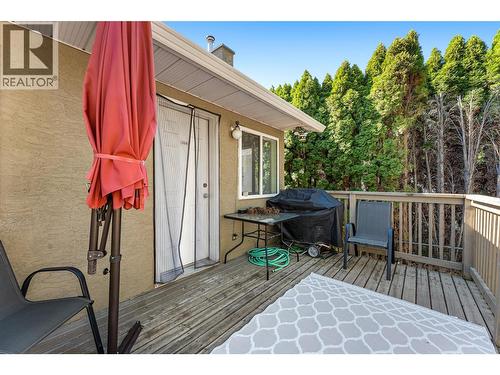 580 Spruceview Place N, Kelowna, BC - Outdoor With Deck Patio Veranda With Exterior
