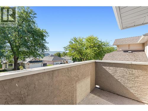 580 Spruceview Place N, Kelowna, BC - Outdoor