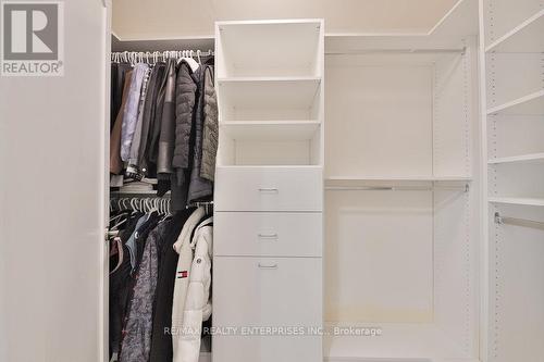 Gr17 - 1575 Lakeshore Road W, Mississauga, ON - Indoor With Storage