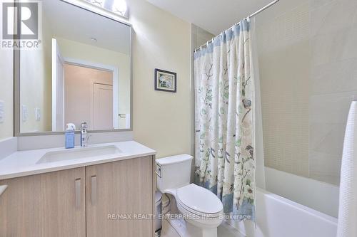 Gr17 - 1575 Lakeshore Road W, Mississauga, ON - Indoor Photo Showing Bathroom