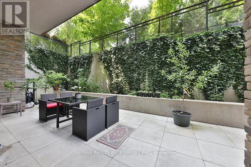 Gr17 - 1575 Lakeshore Road W, Mississauga, ON - Outdoor