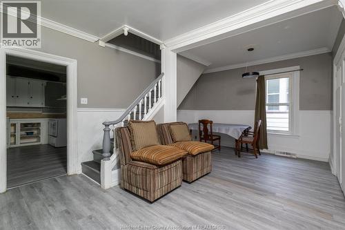 211 Cameron, Windsor, ON - Indoor Photo Showing Other Room