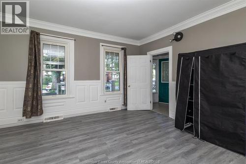 211 Cameron, Windsor, ON - Indoor Photo Showing Other Room