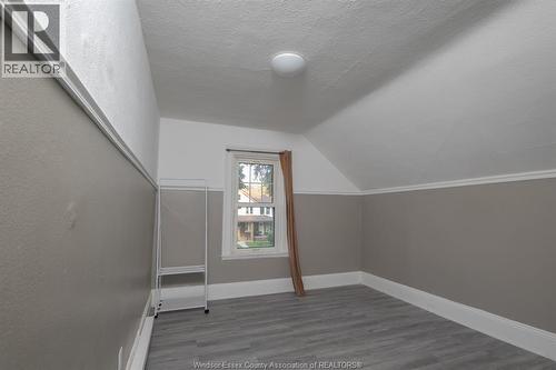 211 Cameron, Windsor, ON - Indoor Photo Showing Other Room